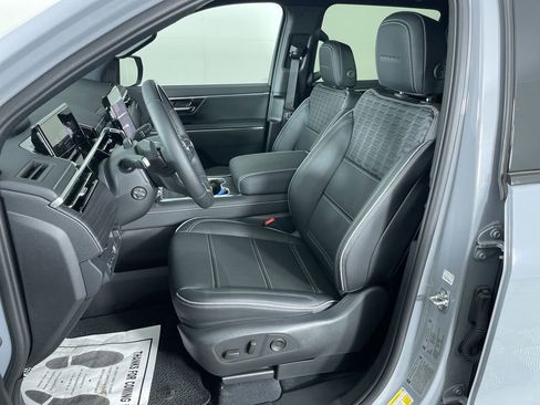 New 2024 GMC Sierra EV Denali image 19