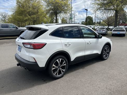 Used 2021 Ford Escape SEL w/ SEL Stealth AWD Package image 4