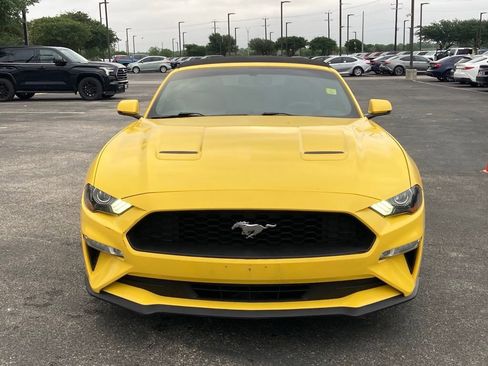 Used 2018 Ford Mustang Premium w/ Equipment Group 201A image 2