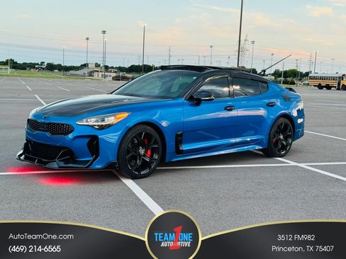 Used 2019 Kia Stinger GT2 RWD image 1