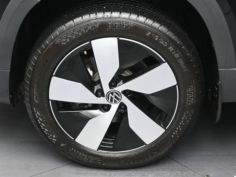 Used 2024 Volkswagen Taos S AWD/4WD image 24