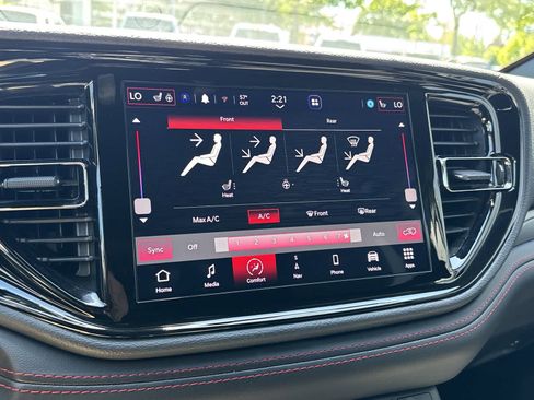 Used 2025 Dodge Durango GT AWD/4WD image 18