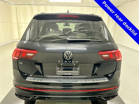 Used 2022 Volkswagen Tiguan SE R-Line image 3