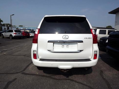 Used 2013 Lexus GX 460 image 4