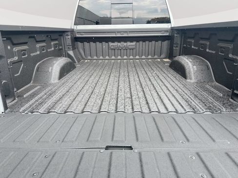 New 2026 GMC Sierra 2500 AT4 w/ AT4 Premium Plus Package AWD/4WD image 27