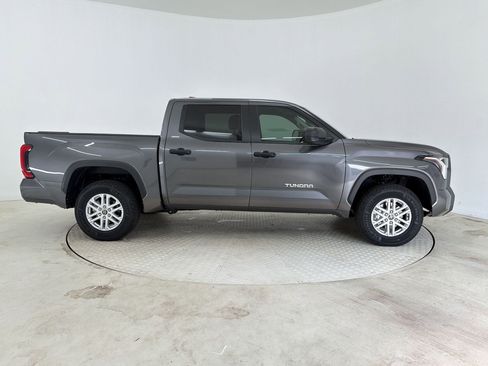 Used 2024 Toyota Tundra SR5 AWD/4WD image 8
