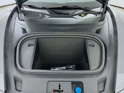 New 2025 Porsche Taycan image 32