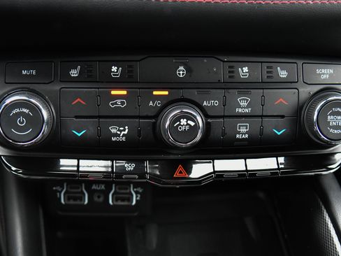 Used 2022 Dodge Durango R/T image 27