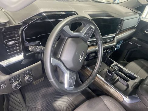 Certified 2023 Chevrolet Silverado 1500 RST w/ Convenience Package II AWD/4WD image 10