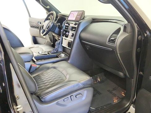 Used 2024 INFINITI QX80 Sensory w/ Cargo Package AWD/4WD image 29