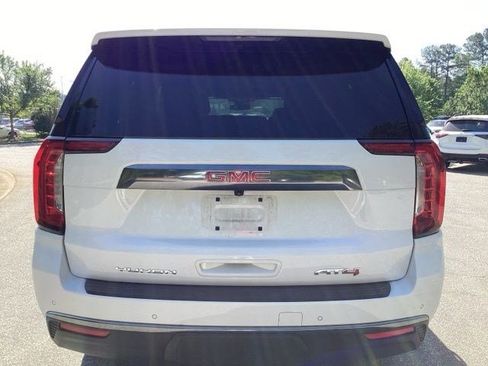 Used 2024 GMC Yukon XL AT4 w/ AT4 Premium Package image 3
