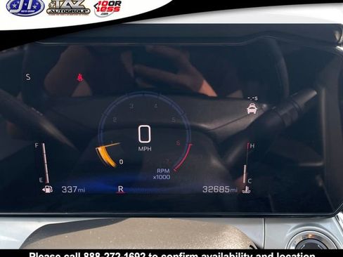 Used 2025 Chevrolet Trax LT FWD image 21