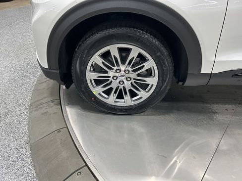 New 2026 Ford Explorer Active w/ Active Comfort Package image 32