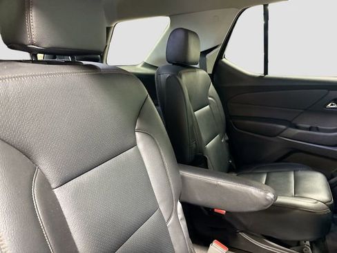 Used 2019 Chevrolet Traverse LT FWD image 28