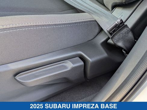 Certified 2025 Subaru Impreza 2.0i image 26