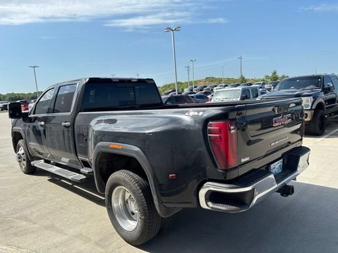Used 2024 GMC Sierra 3500 SLT w/ SLT Premium Package AWD/4WD image 5