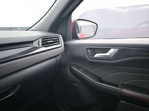 Certified 2023 Ford Escape ST-Line Elite AWD/4WD image 8