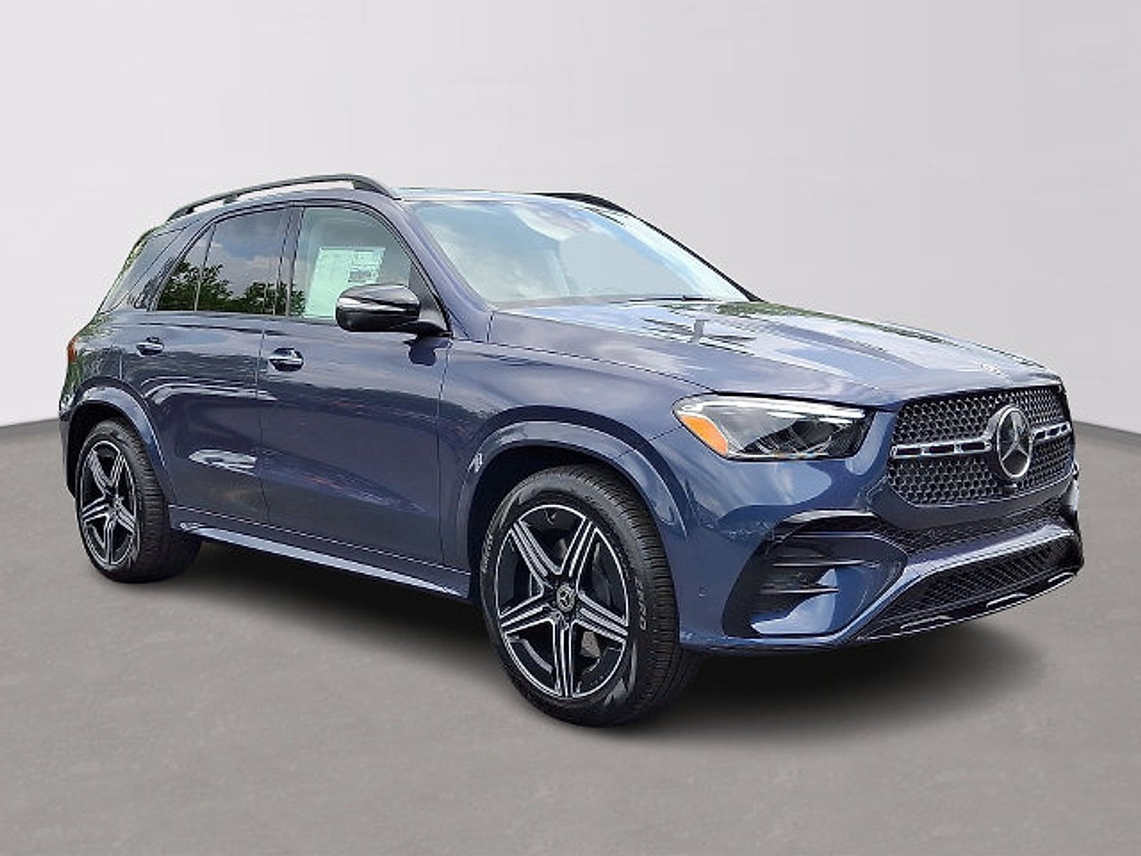 Used 2026 Mercedes-Benz GLE 350 4MATIC image 3