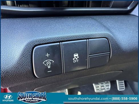 Certified 2025 Hyundai Elantra Sport w/ Cargo Package image 20