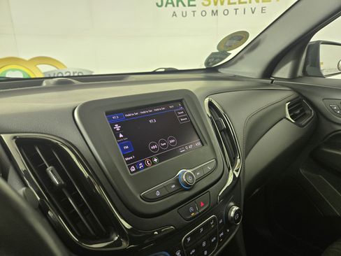 Certified 2022 Chevrolet Equinox RS image 19