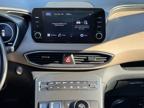 Used 2021 Hyundai Santa Fe SEL w/ Convenience Package image 17