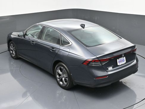 Used 2023 Honda Accord EX image 39