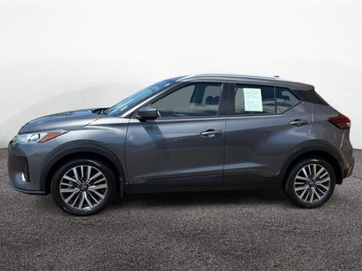 Used 2022 Nissan Kicks SV