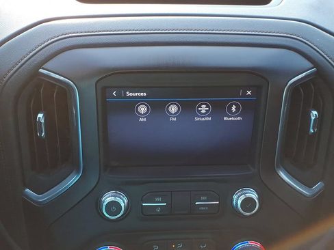 Used 2022 GMC Sierra 2500 AT4 w/ AT4 Premium Plus Package AWD/4WD image 20