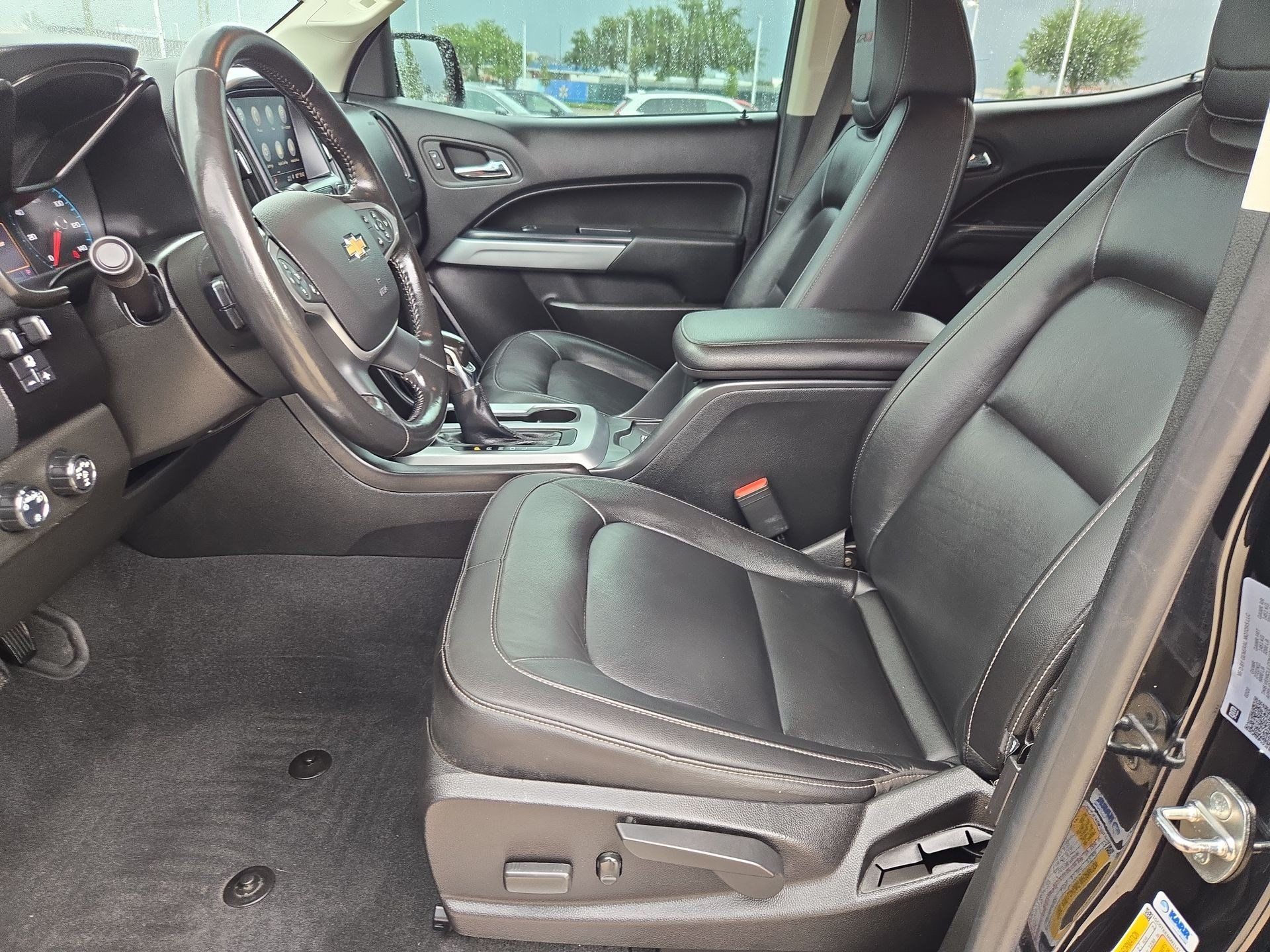 Used 2022 Chevrolet Colorado ZR2 AWD/4WD image 16