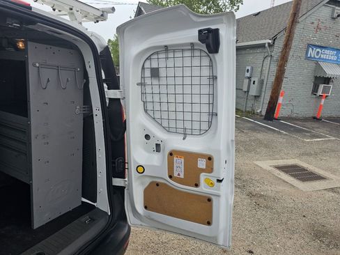 Used 2020 Ford Transit Connect XL FWD image 14