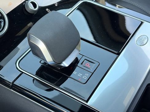 Used 2023 Land Rover Range Rover Velar R-Dynamic S image 16