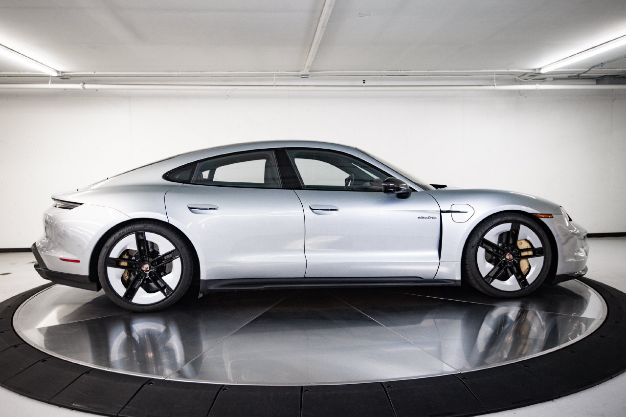 Certified 2026 Porsche Taycan GTS AWD/4WD image 8