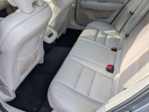 Used 2021 Volvo S60 T6 Momentum image 25