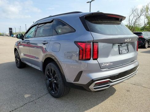 Used 2023 Kia Sorento SX AWD/4WD image 4