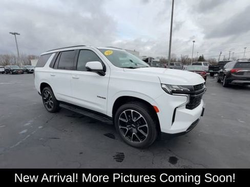 Used 2024 Chevrolet Tahoe RST w/ Luxury Package image 2