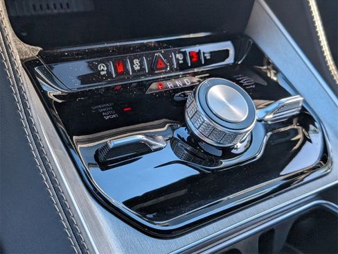 New 2026 Jeep Grand Wagoneer L Limited image 21