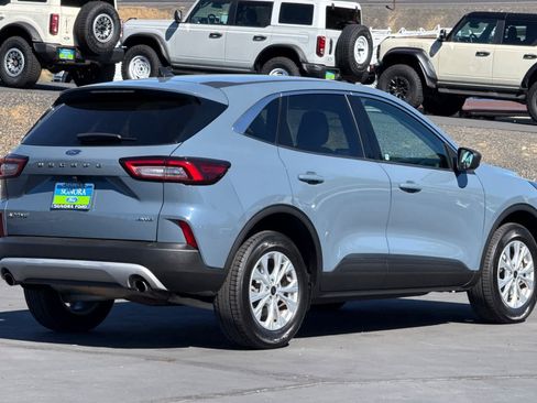 Certified 2024 Ford Escape Active AWD/4WD image 4