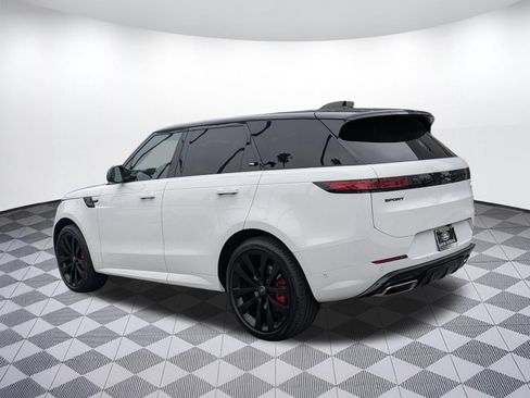 Used 2023 Land Rover Range Rover Sport SE Dynamic AWD/4WD image 3