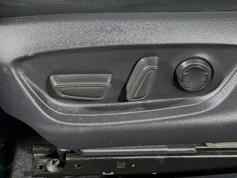 Used 2024 Toyota Camry XLE FWD image 16