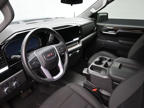 Used 2023 GMC Sierra 1500 SLE AWD/4WD image 19