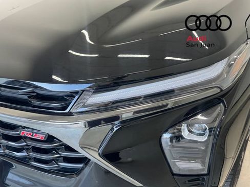 Used 2024 Chevrolet Trax RS w/ Sunroof Package FWD image 4