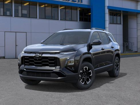 New 2026 Chevrolet Equinox ACTIV w/ Convenience Package III AWD/4WD image 34