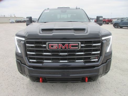New 2026 GMC Sierra 2500 AT4 w/ AT4 Premium Plus Package image 12