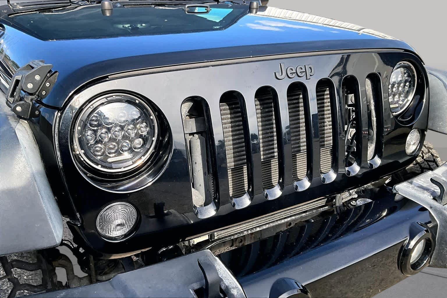 Used 2016 Jeep Wrangler Sport AWD/4WD image 32