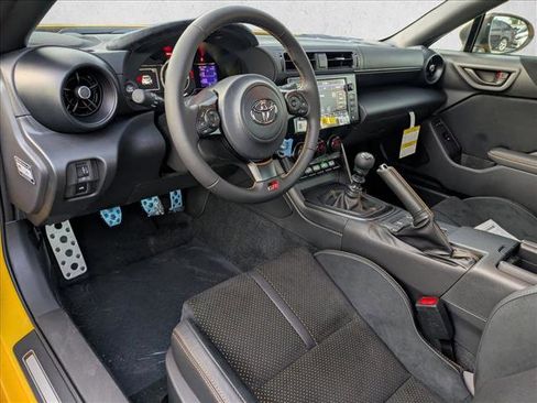New 2026 Toyota GR86 YUZU Limited image 3