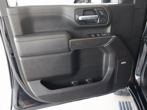 Used 2022 GMC Sierra 2500 AT4 w/ AT4 Preferred Package image 19