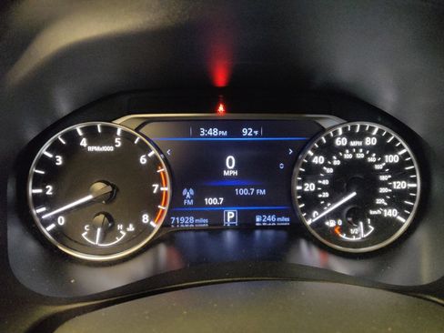 Used 2023 Nissan Altima 2.5 SV FWD image 23
