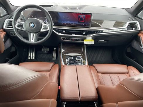 Used 2024 BMW X7 M60i w/ Executive Package image 15