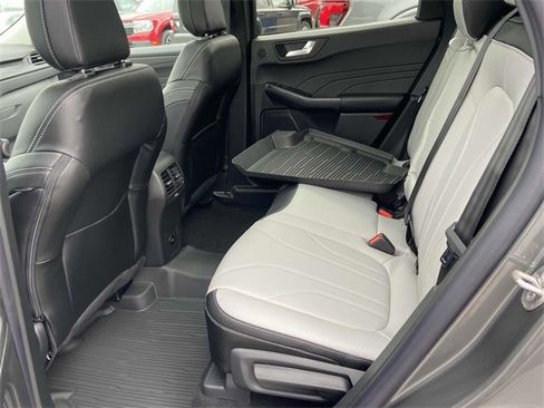 New 2025 Ford Escape SE w/ PHEV Premium Package image 9