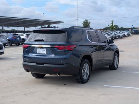 Used 2023 Chevrolet Traverse LT FWD image 5